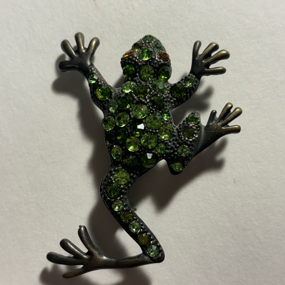 Green Crystal Frog Brooch